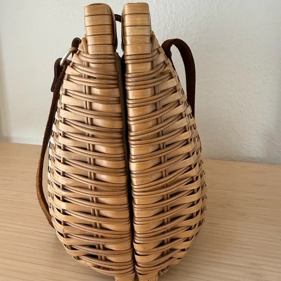 Vintage Woven Rattan Handbag Purse - Picture 4 of 9